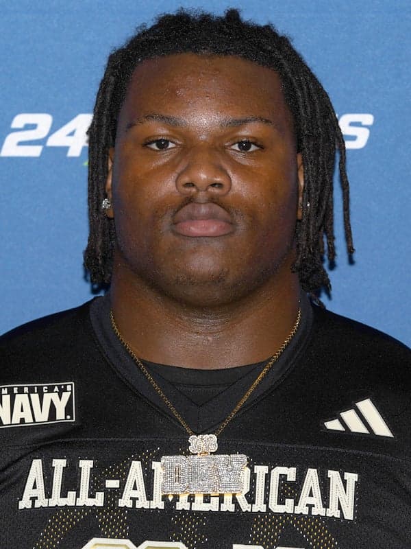 Deven Robertson athlete image