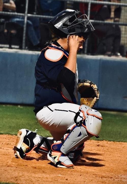 Enzo Figueroa athlete image